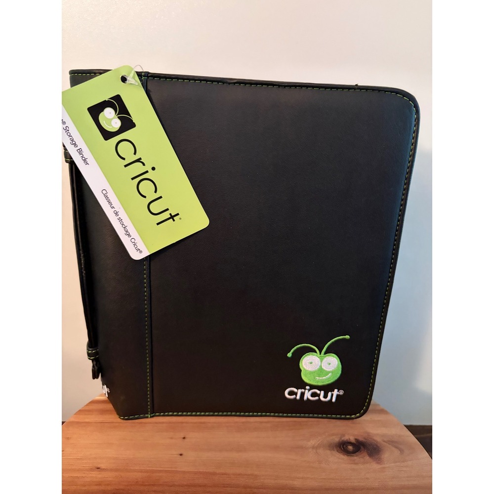 Circut Black Storage Binder New with Tag